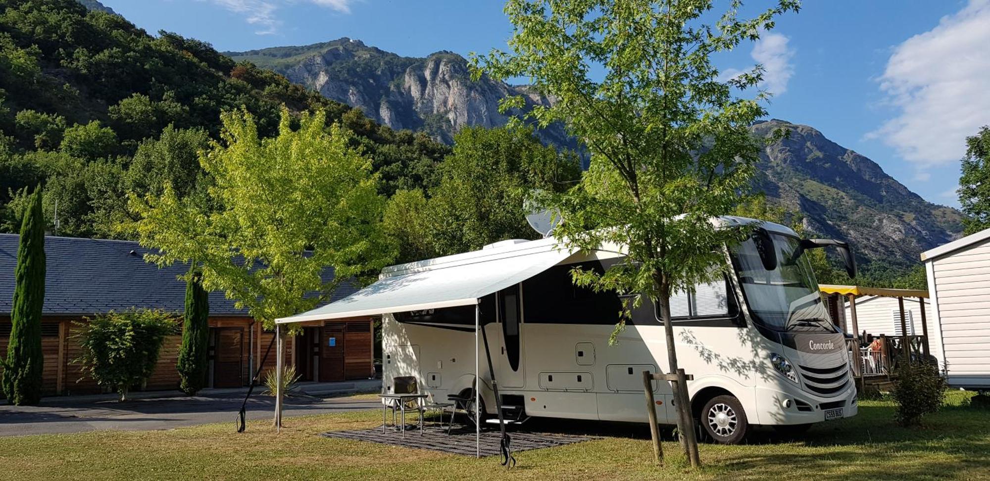 Camping Familial - Parc Aquatique - Grande Aire De Jeux A La Montagne Agos-Vidalos Zewnętrze zdjęcie